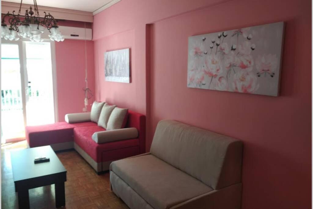 Debby'S Central Apartment Kavala Esterno foto