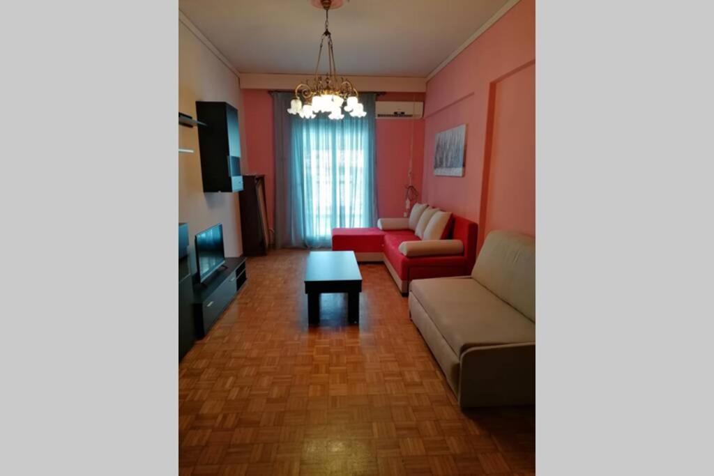 Debby'S Central Apartment Kavala Esterno foto
