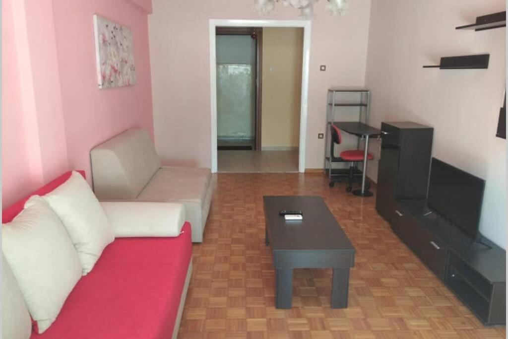 Debby'S Central Apartment Kavala Esterno foto