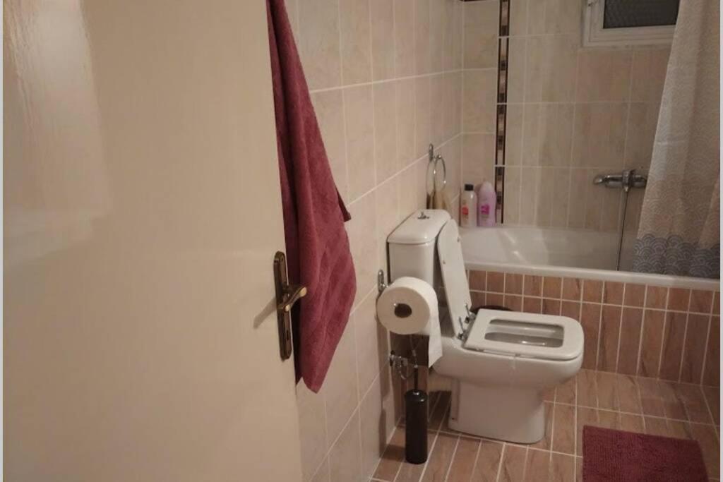 Debby'S Central Apartment Kavala Esterno foto