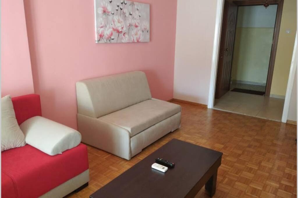 Debby'S Central Apartment Kavala Esterno foto