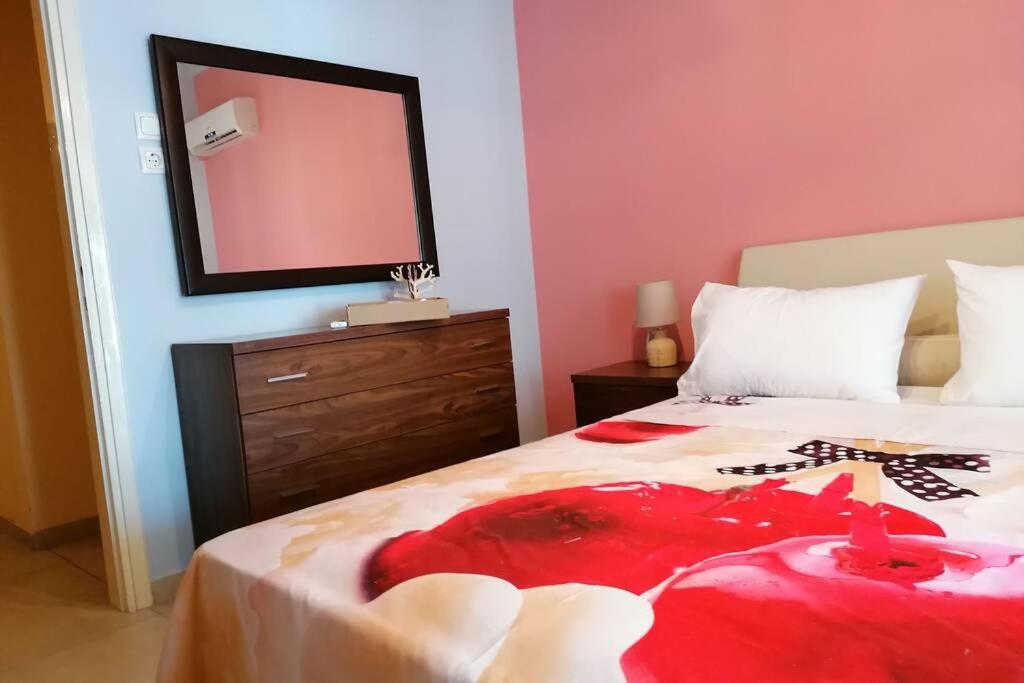 Debby'S Central Apartment Kavala Esterno foto